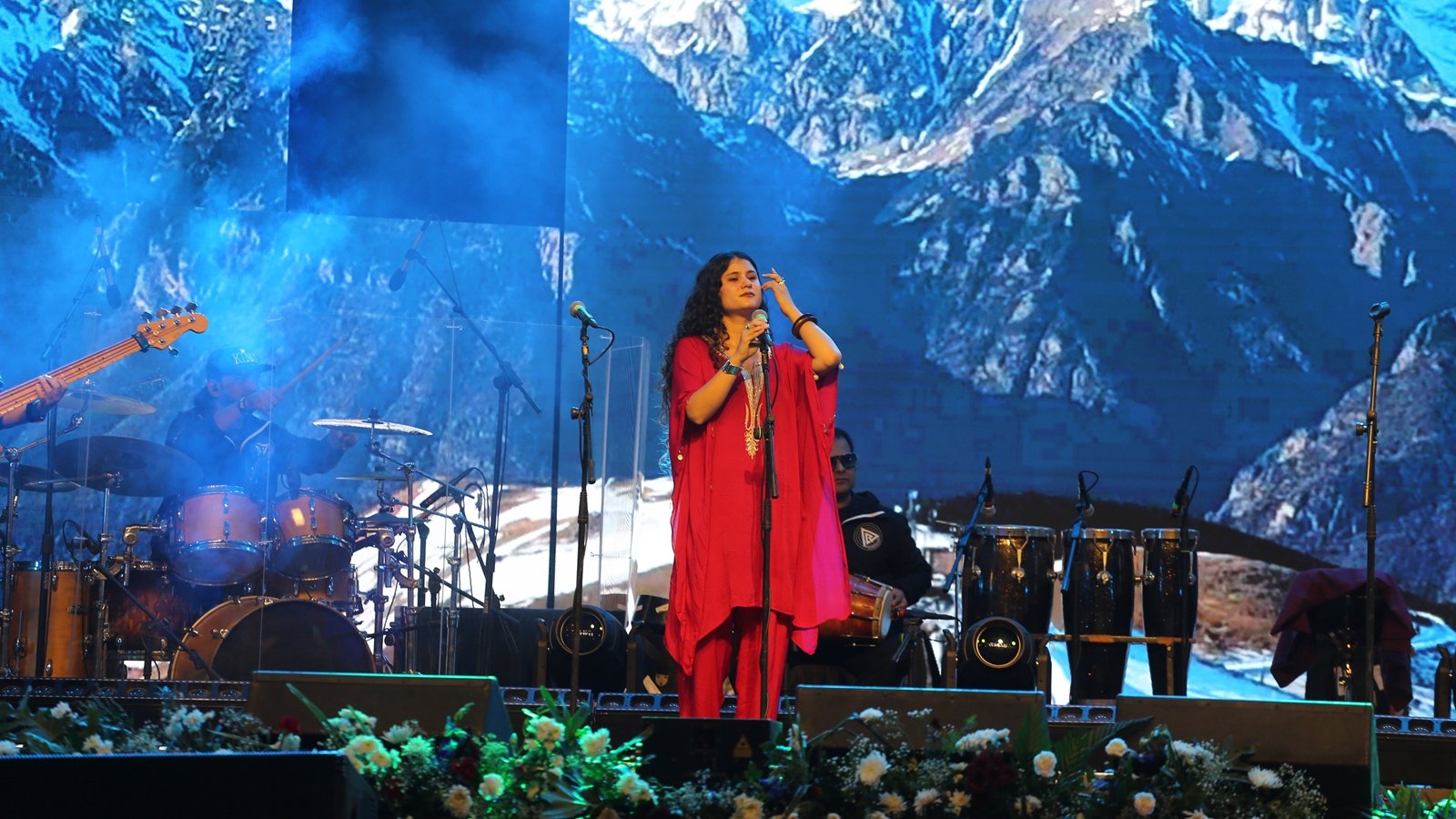 once Bollywood’s favourite backdrop, now-forgotten Kashmir opens doors to cinema again