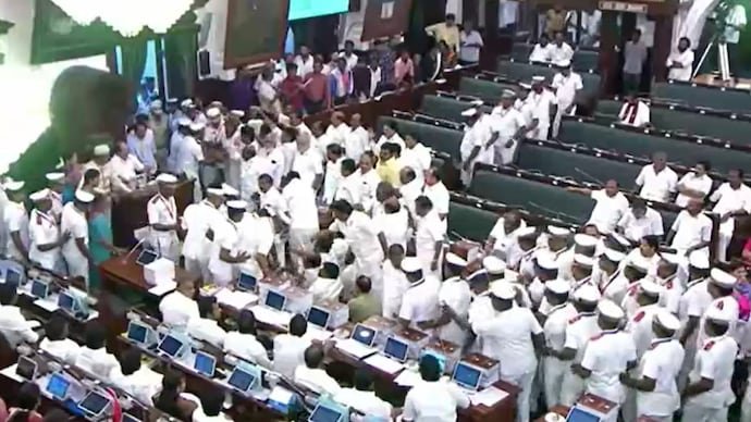 DMK MLAs evicted from TN Assembly