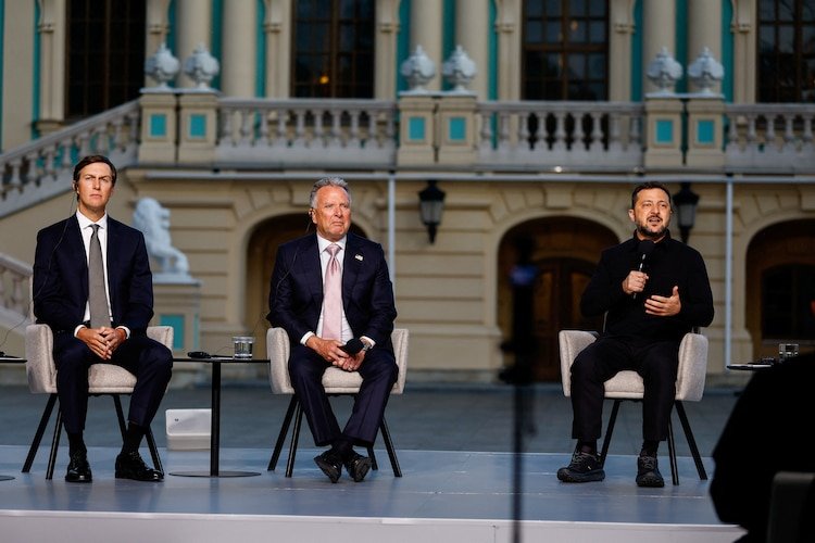 Volodymyr Zelenskyy, Jared Kushner and Steve Witkoff attend a press conference in Kyiv