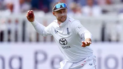 Joe Root Dukes Ball Theory: Why England’s Fast Bowlers Are Dominating Pakistan