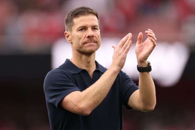 Xabi Alonso Backs Joao Pedro for Premier League Golden Boot Challenge