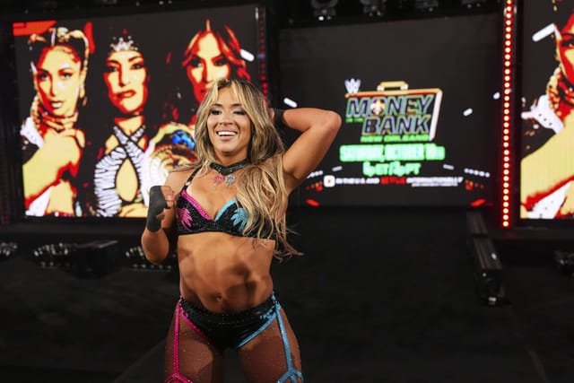 Lola Vice Unveils 'Monday Night Vice' Nickname After WWE RAW Debut
