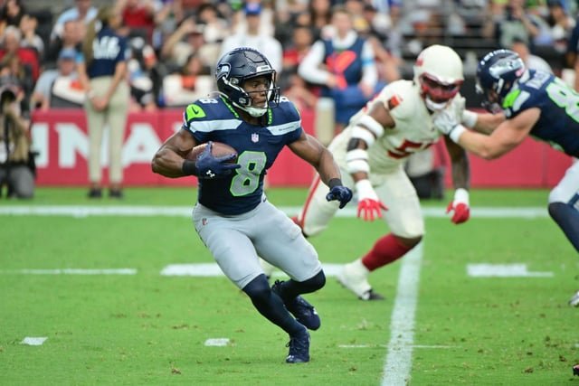 Jadarian Price Injury Update: Seahawks Receive Positive News on Shoulder