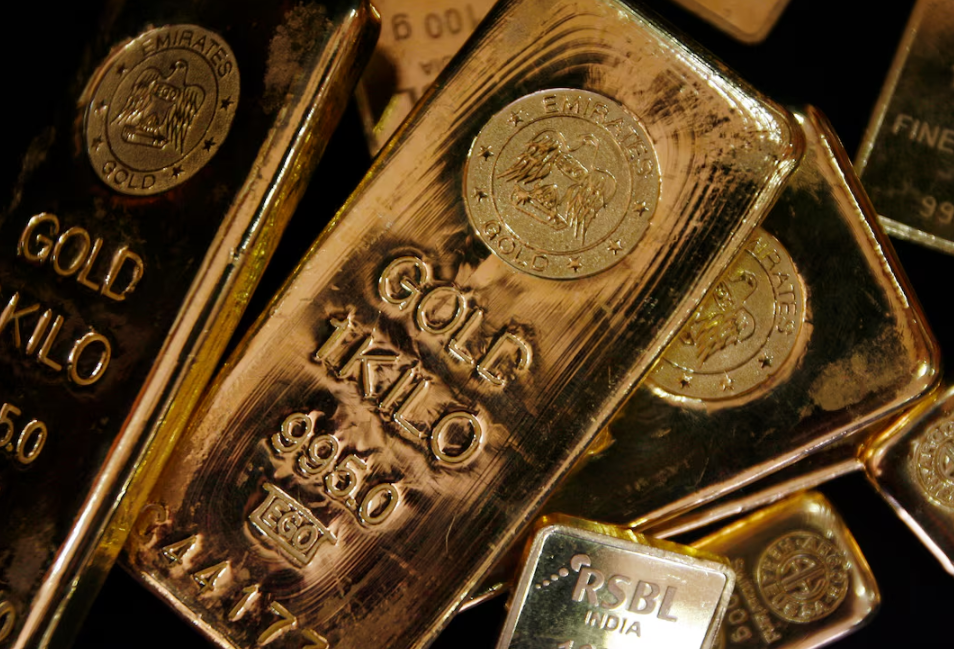 Gold Prices Today: Fed Rate Outlook Weighs on Bullion