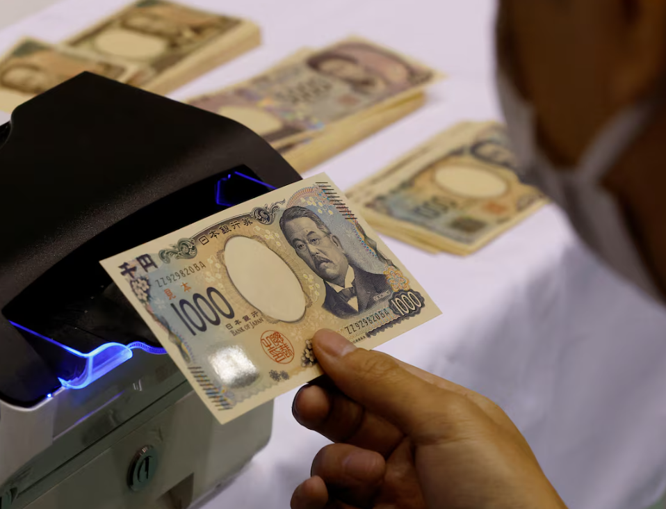 Japan Bond Yields Stall Repatriation and Yen Gains