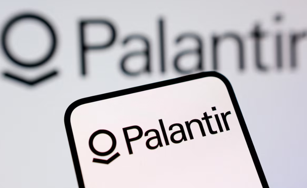 Jana Pushes Fiserv to Double Cost Cuts With Palantir