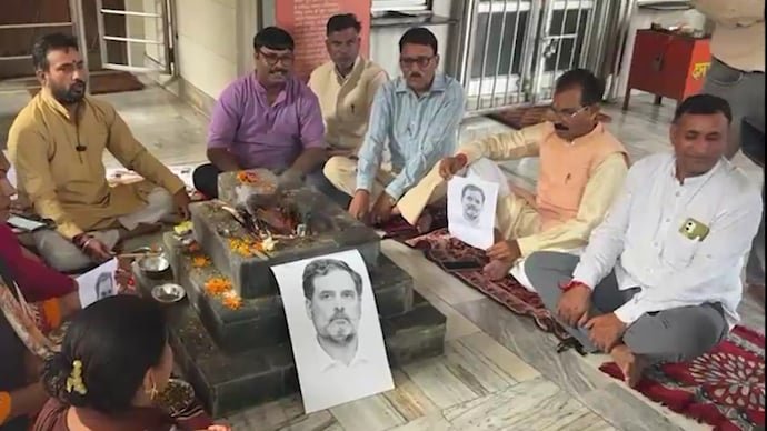 BJP performs 'buddhi shuddhi' ritual for Rahul Gandhi as 'shuddhikaran' row grows