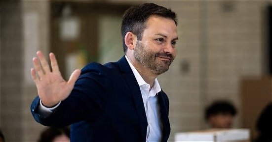 Quebec Election: Separatist PQ Returns to Power
