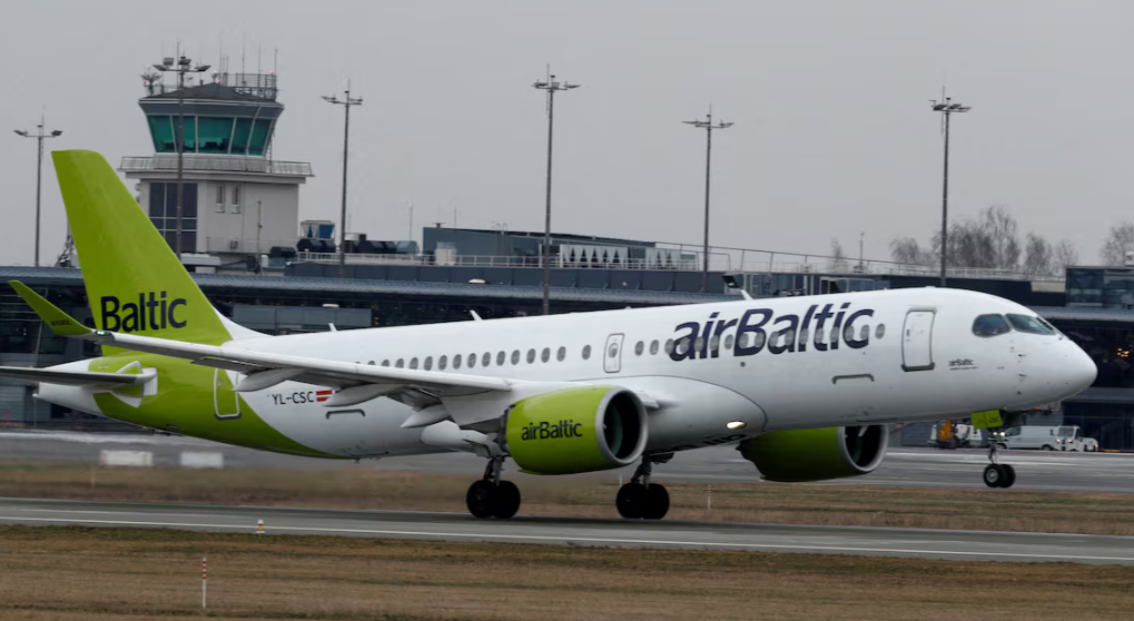 AirBaltic Plans Up to 700 Job Cuts in Restructuring