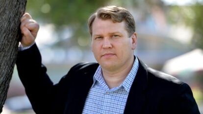Chris Nowinski Challenges NFL’s Guardian Caps Claims Over Concussion Protection