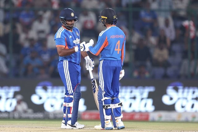 Varun Aaron's Advice for Abhishek Sharma Ahead of 3rd T20I