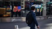 AI Stock Sell-Off Deepens as CoreWeave Shares Slide