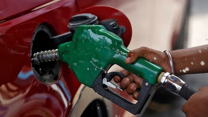 Petrol Export Duty Rises to ₹2.5, Diesel Duty Cut to ₹8.5