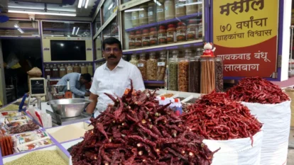 Maharashtra Loose Masala Ban Divides Lalbaug Traders Maharashtra Loose Masala Ban Divides Lalbaug Traders