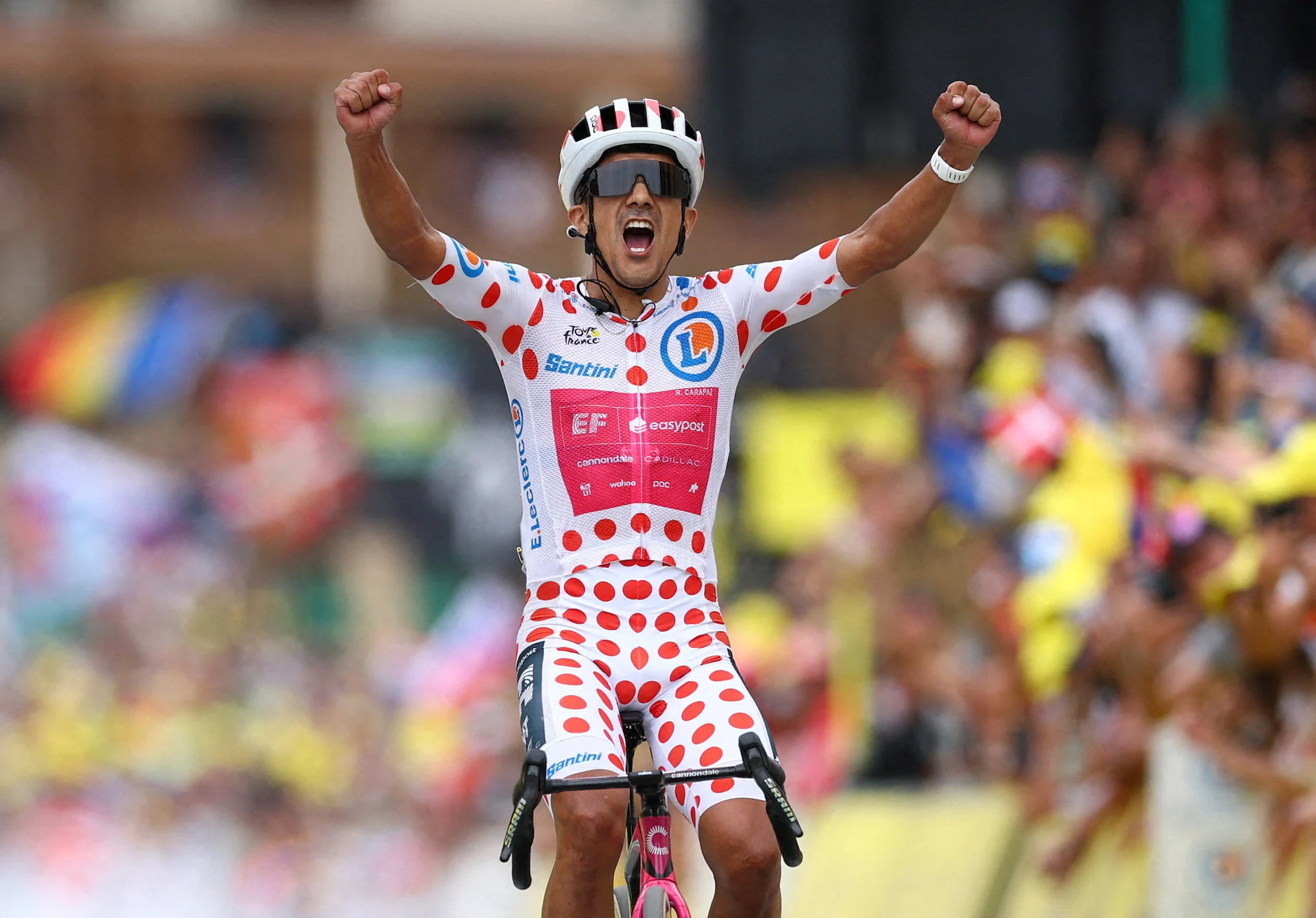 Richard Carapaz Joins NSN Cycling Team on Three-Year Deal