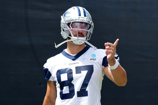 Jake Ferguson Slammed by NFL Fans After Cowboys Mistake