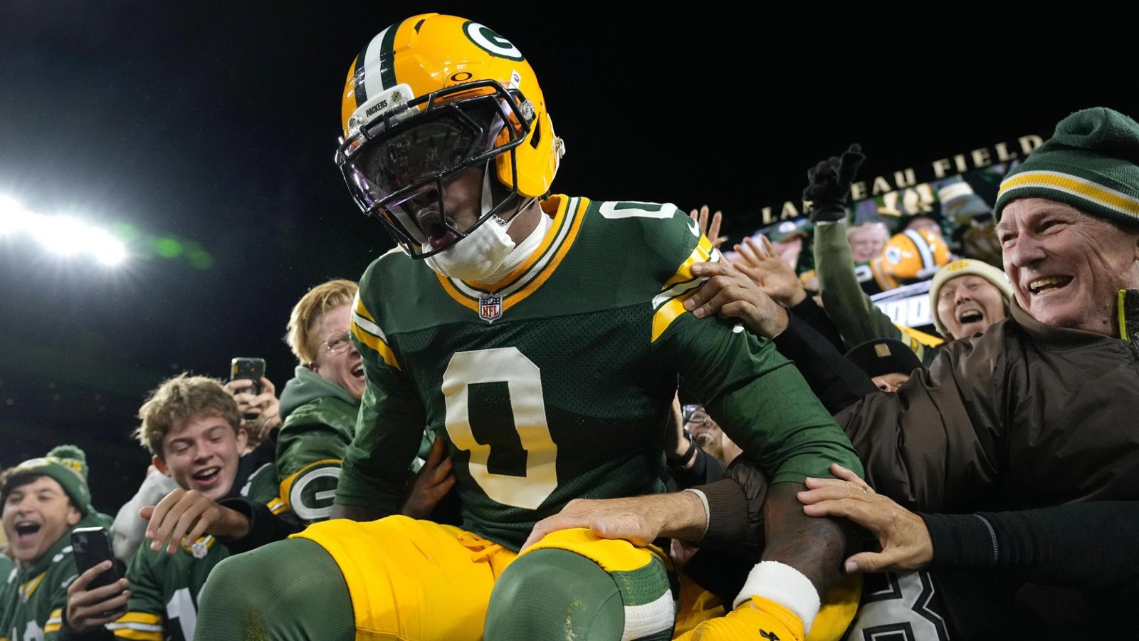 Packers Beat Cowboys 23-13 to Extend Winning Streak