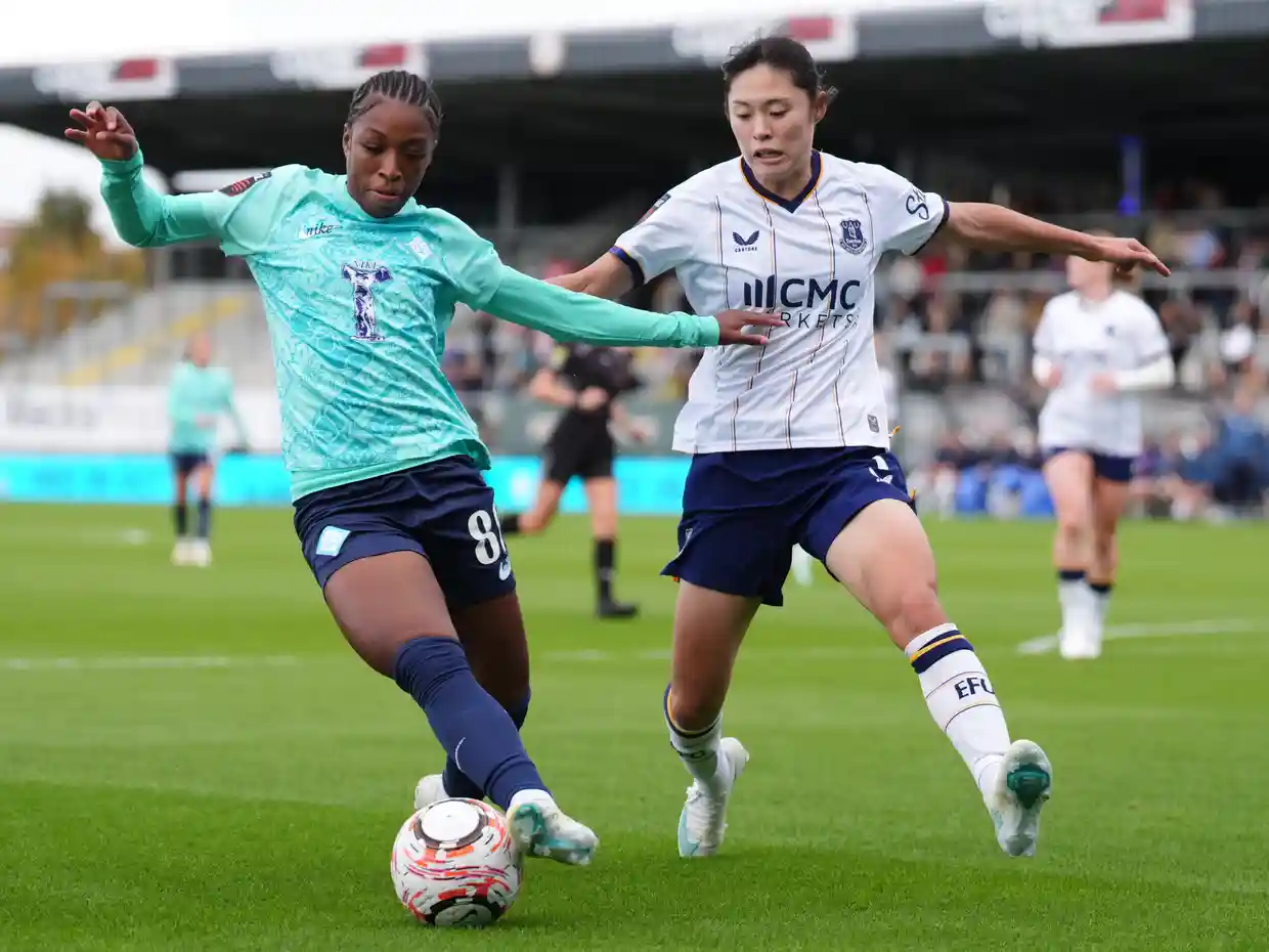 WSL Talking Points: Arsenal Struggle as Lauren Hemp Nears Record