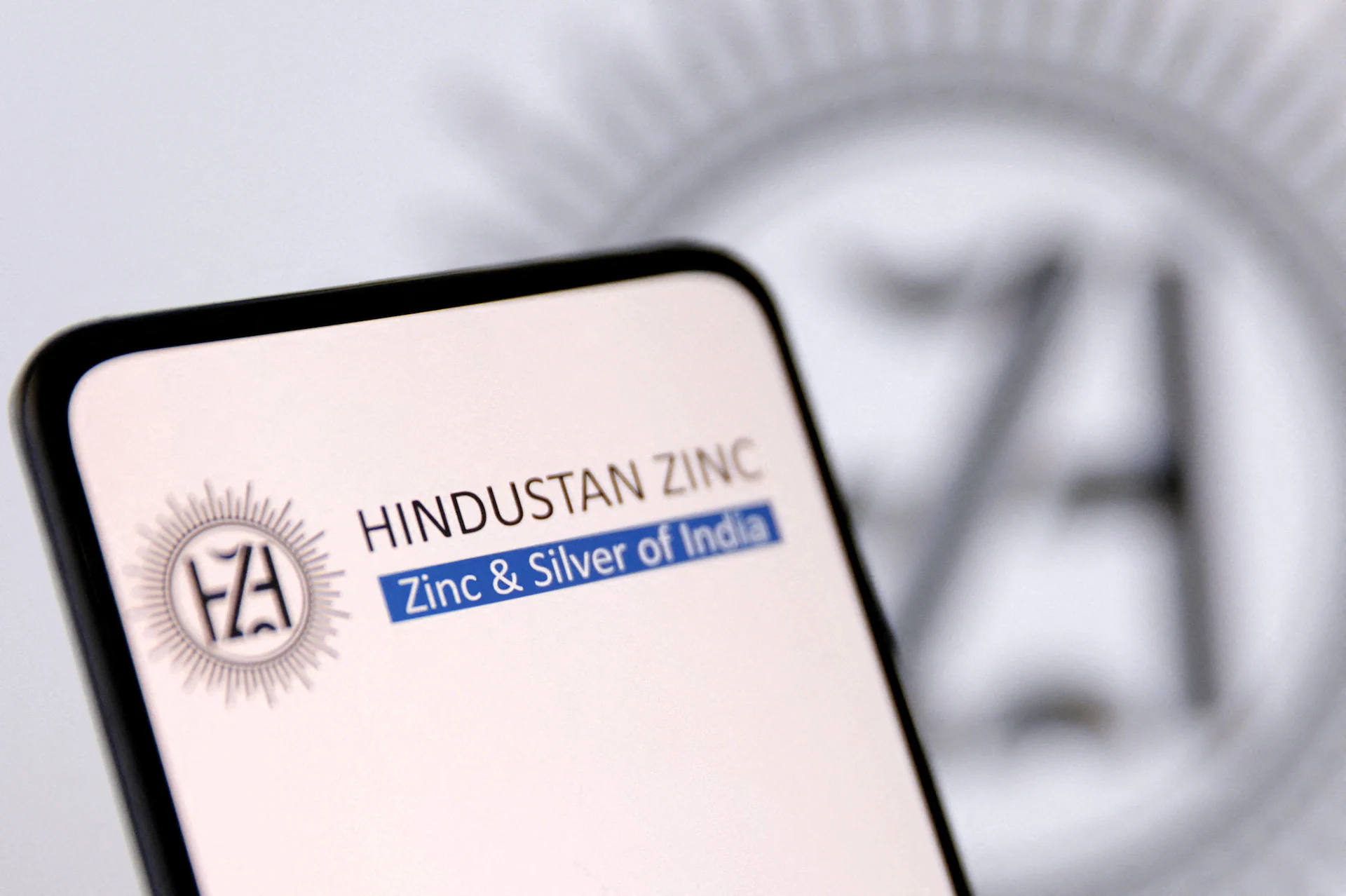 Hindustan Zinc Cuts FY27 Cost Forecast to $850 Per Tonne