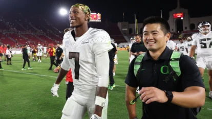 Oregon WR Evan Stewart Faces DUII Charge After Arrest