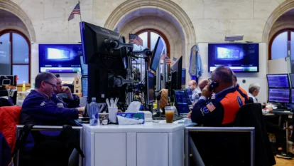 Nasdaq Futures Fall as Oil Rises and Big Tech Earnings Loom Nasdaq Futures Fall as Oil Rises and Big Tech Earnings Loom