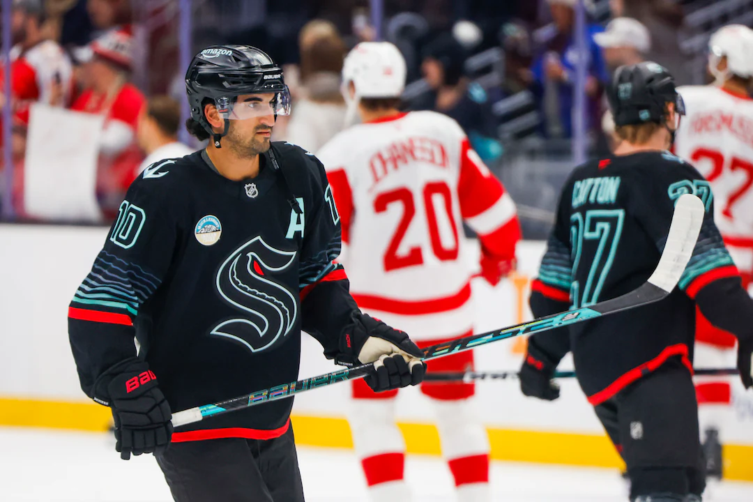 Kraken Beat Red Wings 4-3 After Blowing Three-Goal Lead