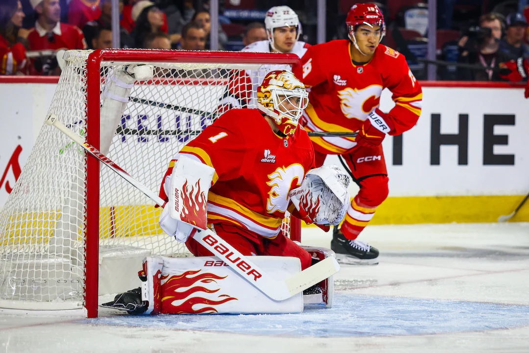 Hurricanes Beat Canucks 6-3 as Three Players Score Twice