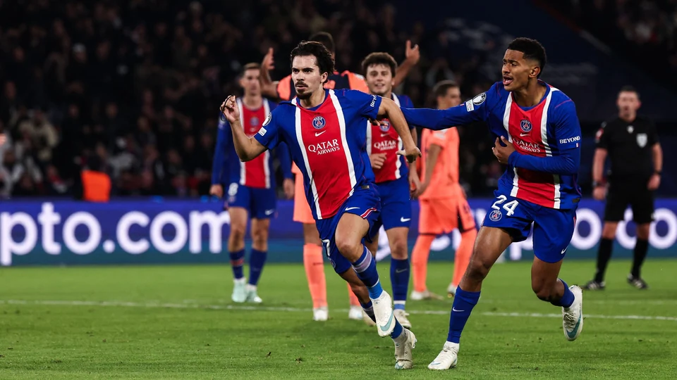 PSG Beat Barcelona 4-2 as Champions League Hopes Grow