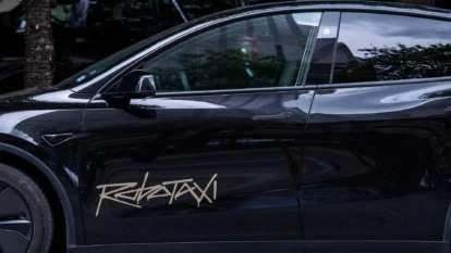 Tesla Cybercab Sales Target Faces Federal Safety Probe