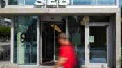 SEB Q3 Profit Misses Forecast as Buybacks Are Paused