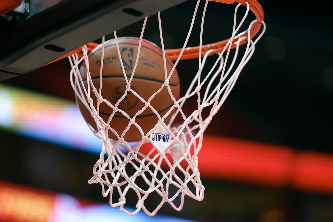 Houston Rockets Beat Mavericks 128-110 as Durant Scores 30