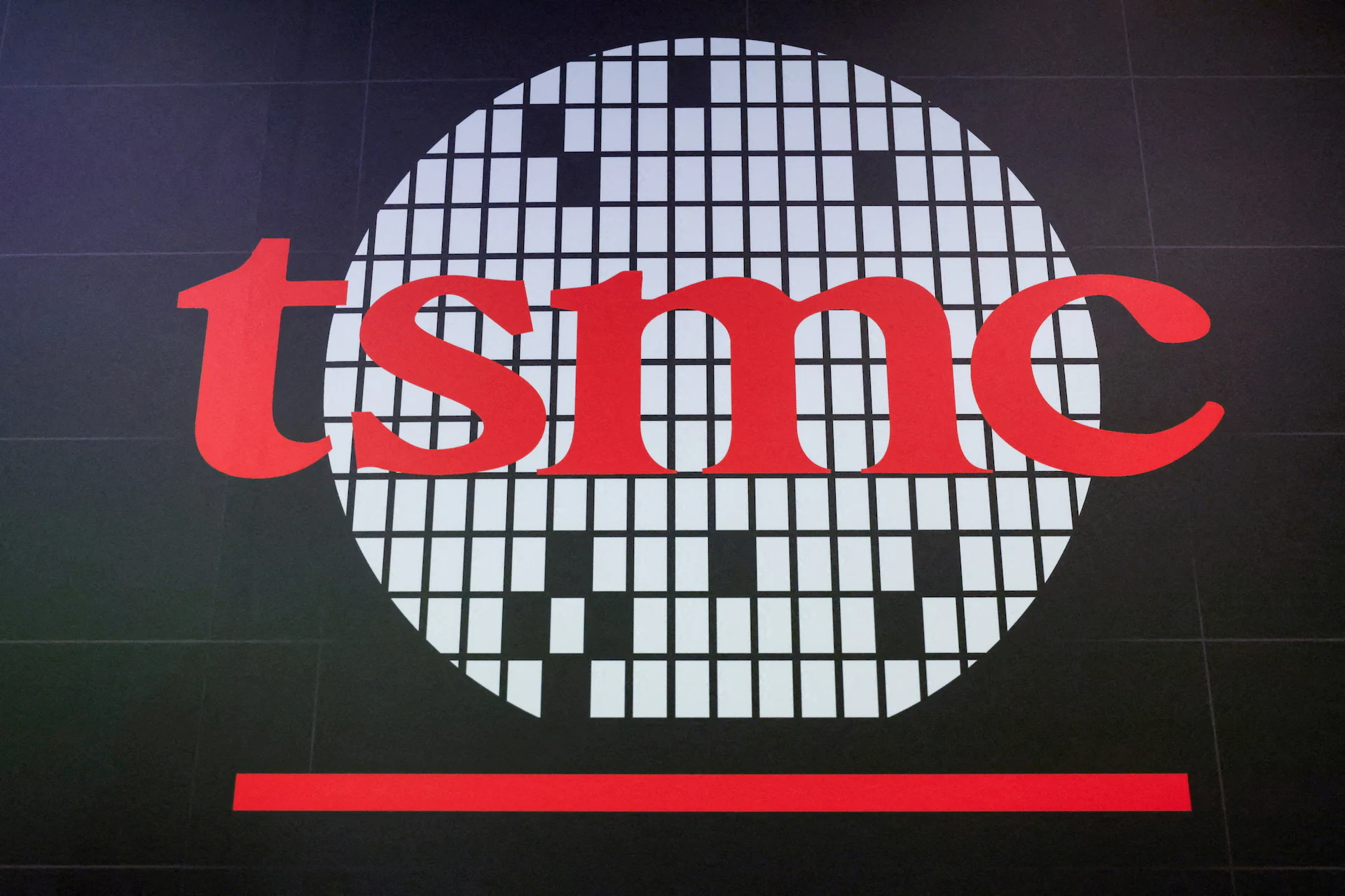 TSMC Seeks Rare-Earth Alternatives Amid China Supply Risks