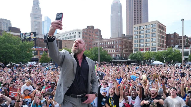 Amazing Red Reportedly Signs With TNA After Retirement