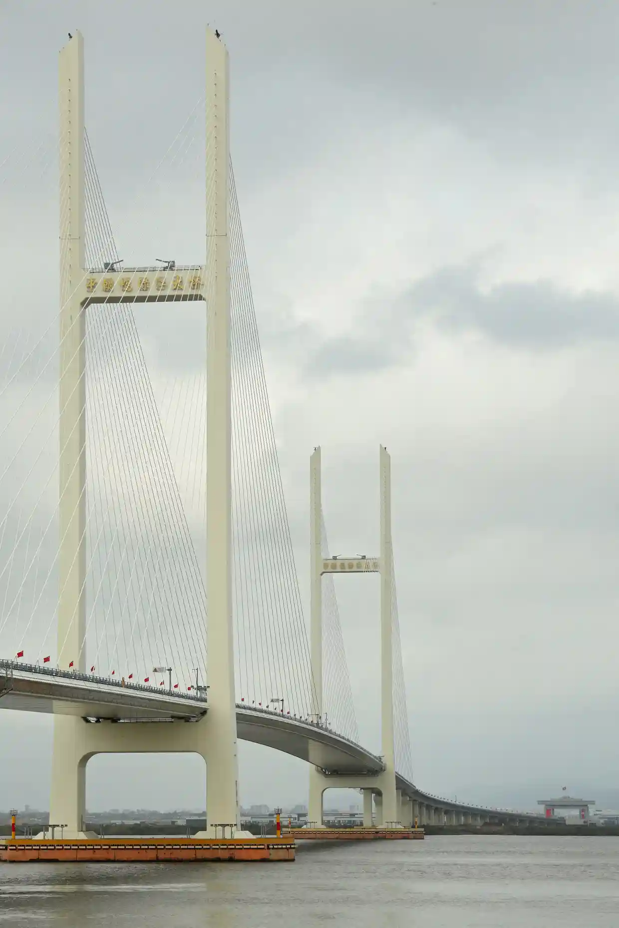 Kim Jong-un Visits China via Newly Opened Border Bridge