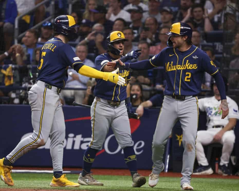 Milwaukee Brewers Crush Rays 10-1 in World Series Game 3
