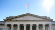 US Treasury Yields Fall as Markets Weigh December Rate Hike
