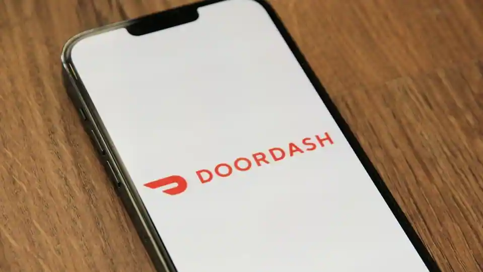 DoorDash to Acquire Instacart in $17 Billion Deal