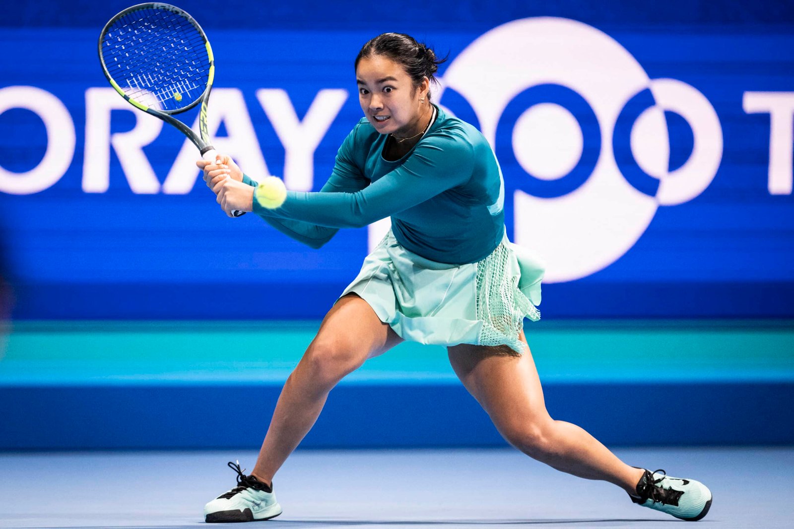 Alex Eala Loses Tokyo Open Quarterfinal to Shnaider