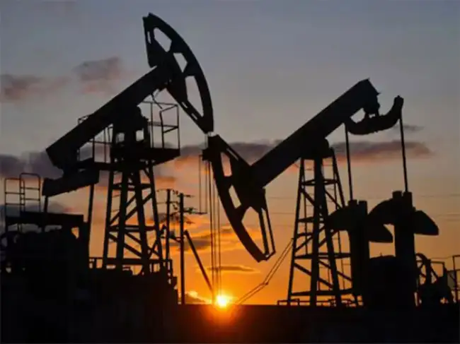 US Oil Refineries Target Higher Output Amid Supply Crunch
