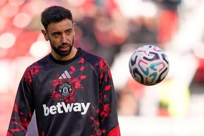 Bruno Fernandes Returns as Man Utd Captain Against Chelsea