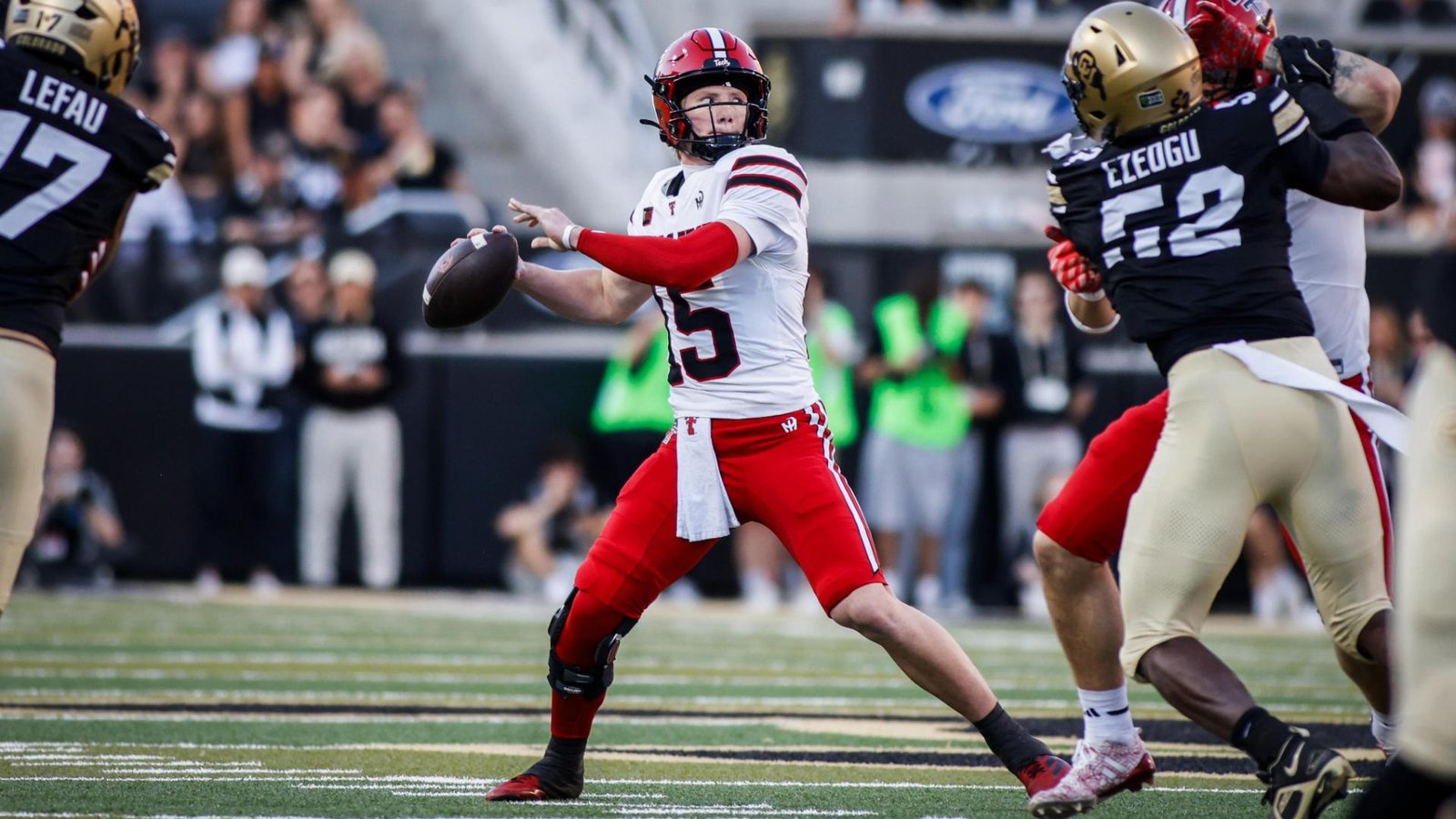 Texas Tech Plans Two-QB Rotation Against Arizona